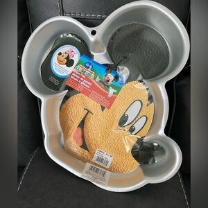 Wilton Disney Character Cake Pan